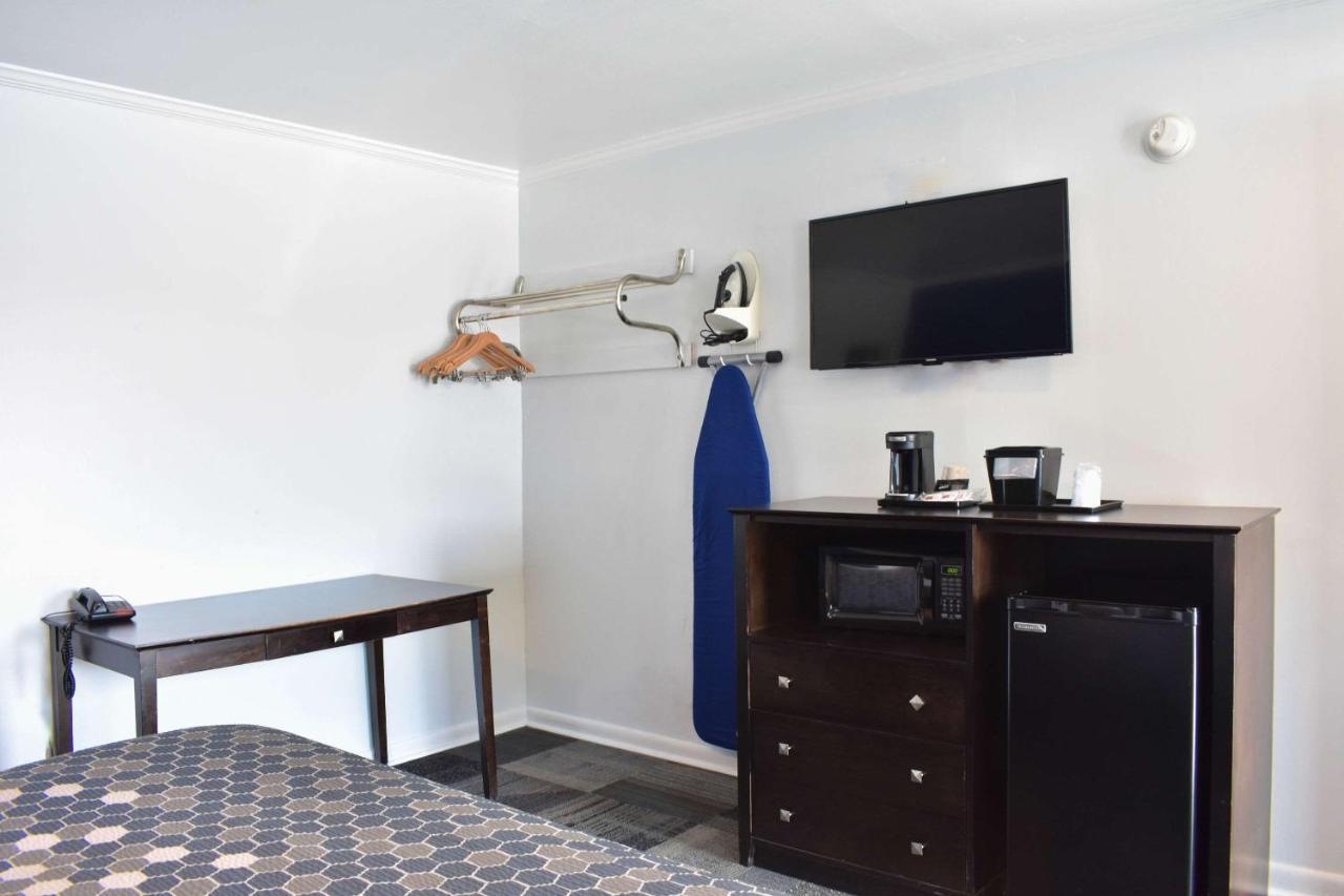 Rodeway Inn Swainsboro Exteriér fotografie